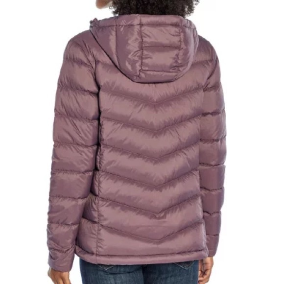 Eddie Bauer Women’s Packable Down Jacket - Picture 3 of 8